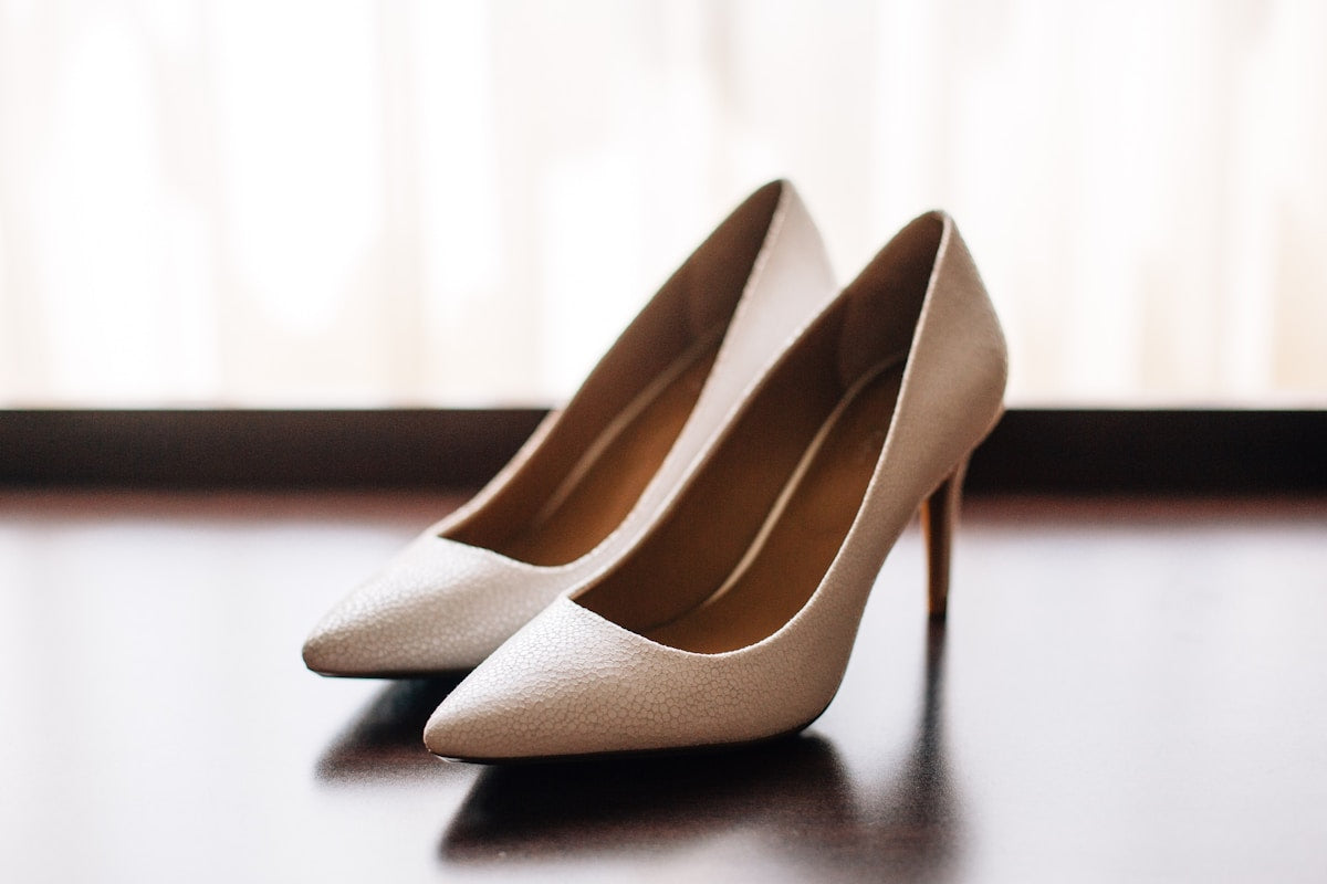 Leather Court Heels — Black — LondonMoon premium fashion